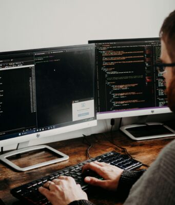 Comment devenir programmeur à partir de zéro : guide complet pour débutants Qu'est-ce qu'un programmeur
