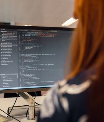 10 Melhores Cursos e Certificações da Coursera para Desenvolver Habilidades Essenciais em 2025 coursera courses specilizations and certifications